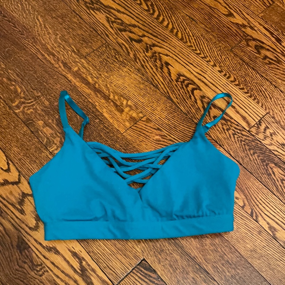 Fabletics Green Sports Bra!